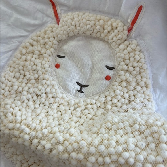 Land of Nod: gorgeous sheep crib quilt - Picture 4 of 4